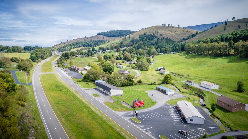 17790 US19, Rosedale, VA 24280 SelfService Car Wash and Extra Land