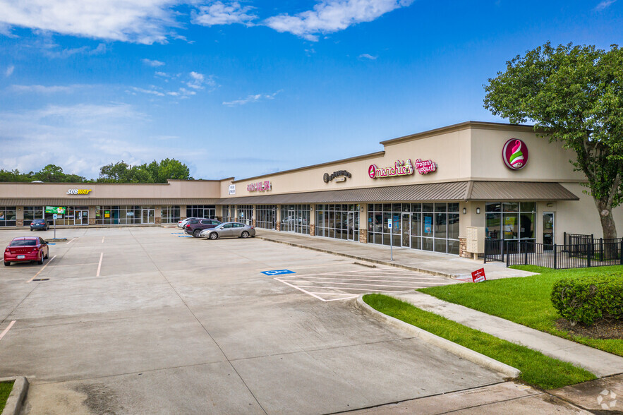 2321-2353 Bay Area Blvd, Clear Lake City, TX for lease - Building Photo - Image 1 of 7