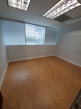 1111 Park Centre Blvd, Miami Gardens, FL for lease Interior Photo- Image 1 of 9