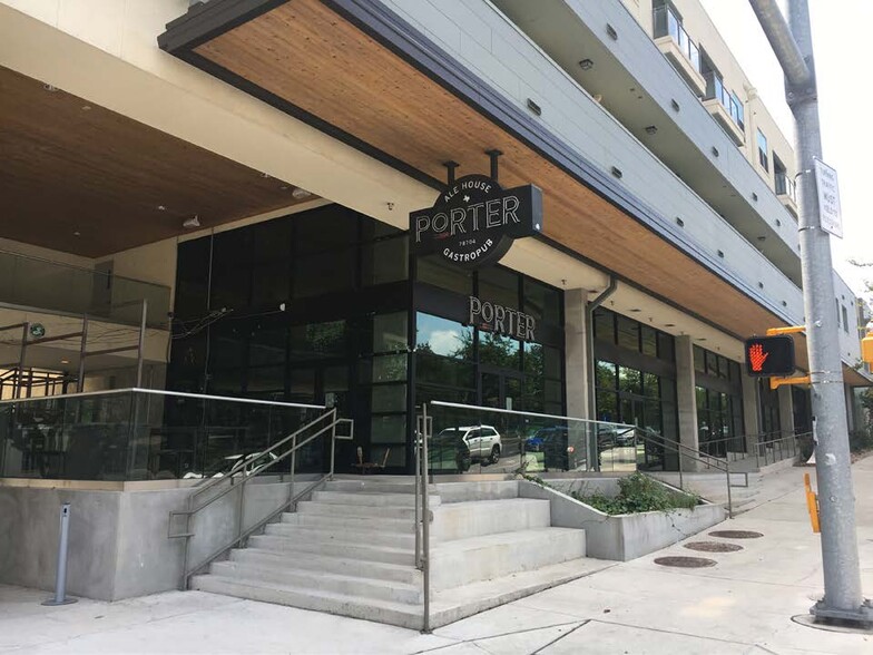 3715 S 1st St, Austin, TX for lease - Building Photo - Image 3 of 5