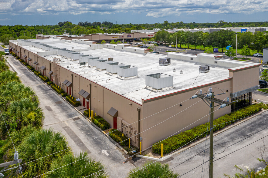 525 Pine Island Rd, North Fort Myers, FL for lease - Building Photo - Image 2 of 5