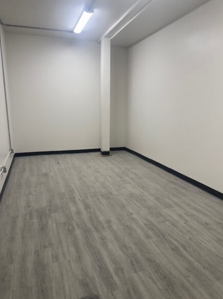 4516-4528 Whittier Blvd, Los Angeles, CA for lease - Interior Photo - Image 3 of 14