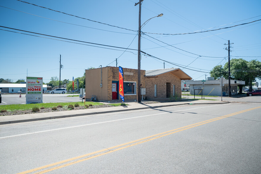 2319 Main St, Waller, TX for lease - Building Photo - Image 2 of 5