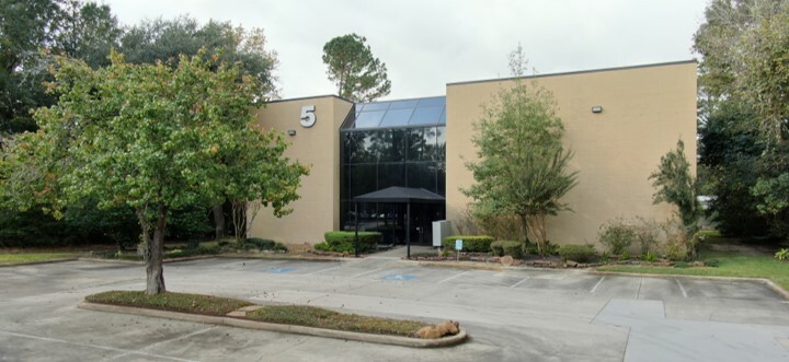 5 Grogan's Park, The Woodlands, TX for lease - Building Photo - Image 1 of 4