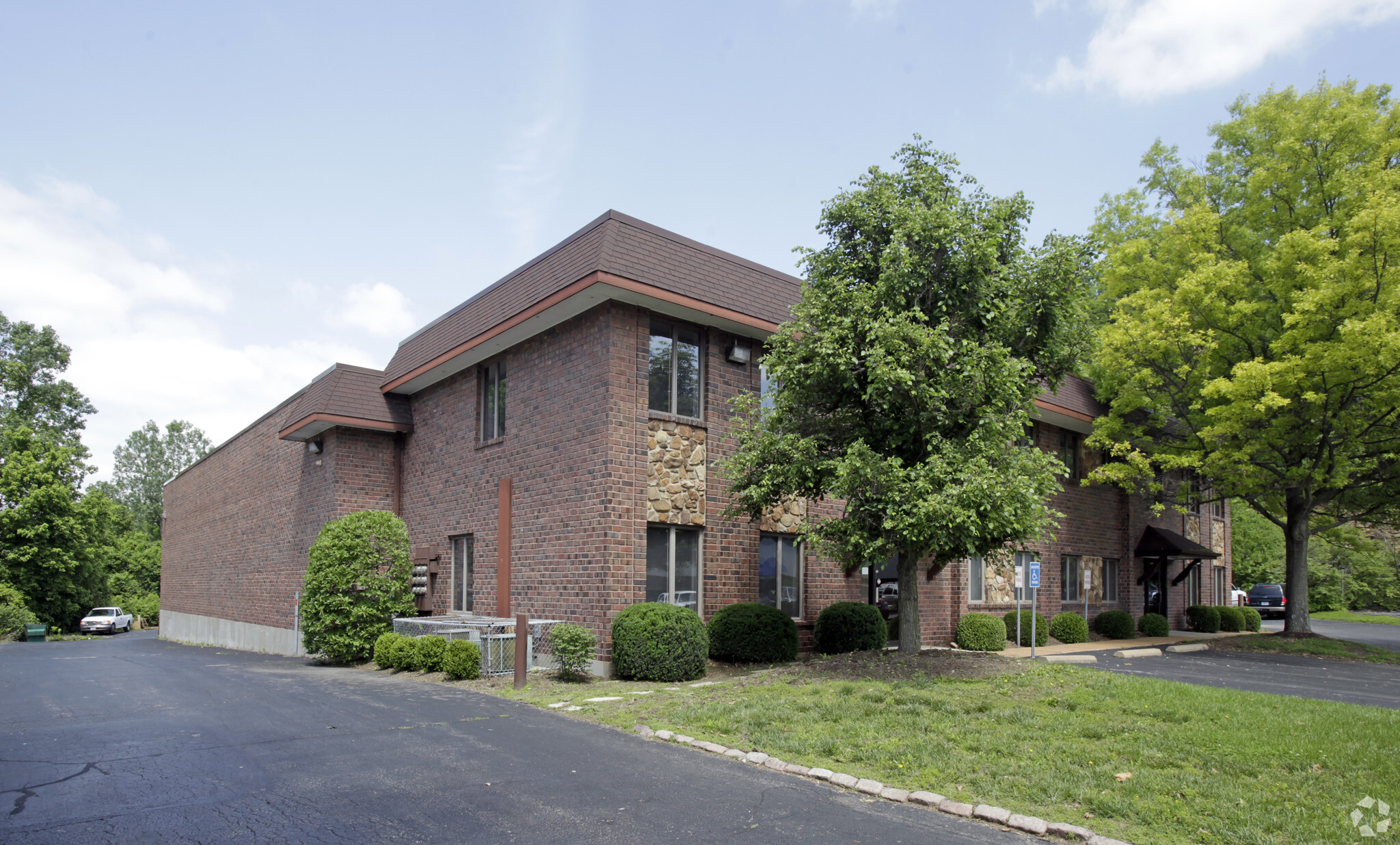 12982-12984 Maurer Industrial Dr, Saint Louis, MO for lease Building Photo- Image 1 of 2