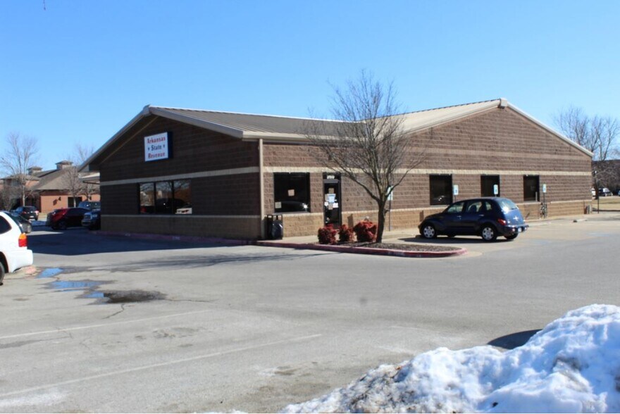 3159 Springdale Ave, Springdale, AR 72762 Office for Sale