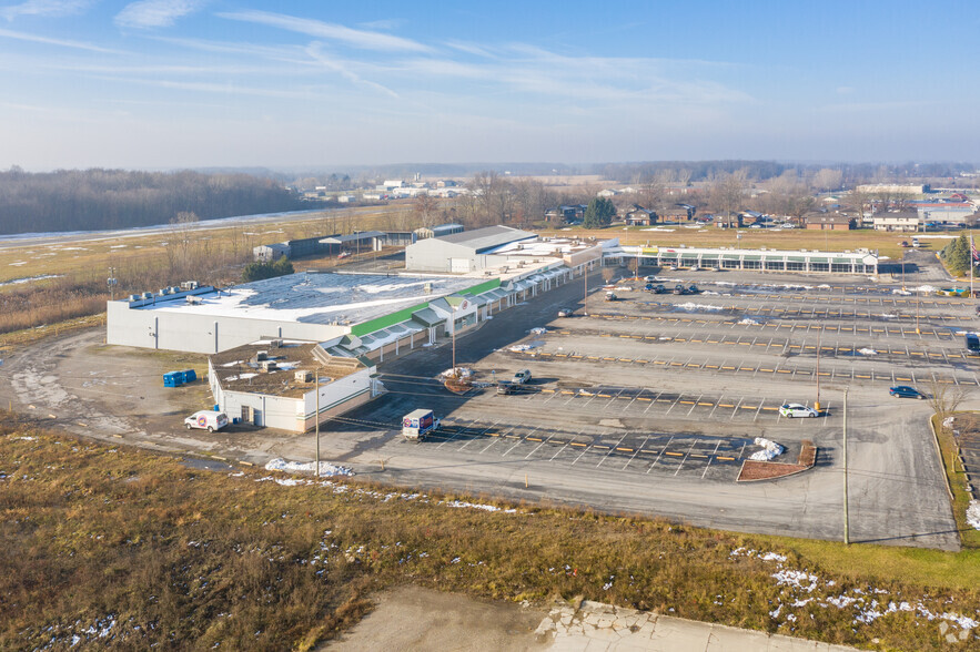 101-123 Blossom Centre Blvd, Willard, OH for lease - Aerial - Image 2 of 11