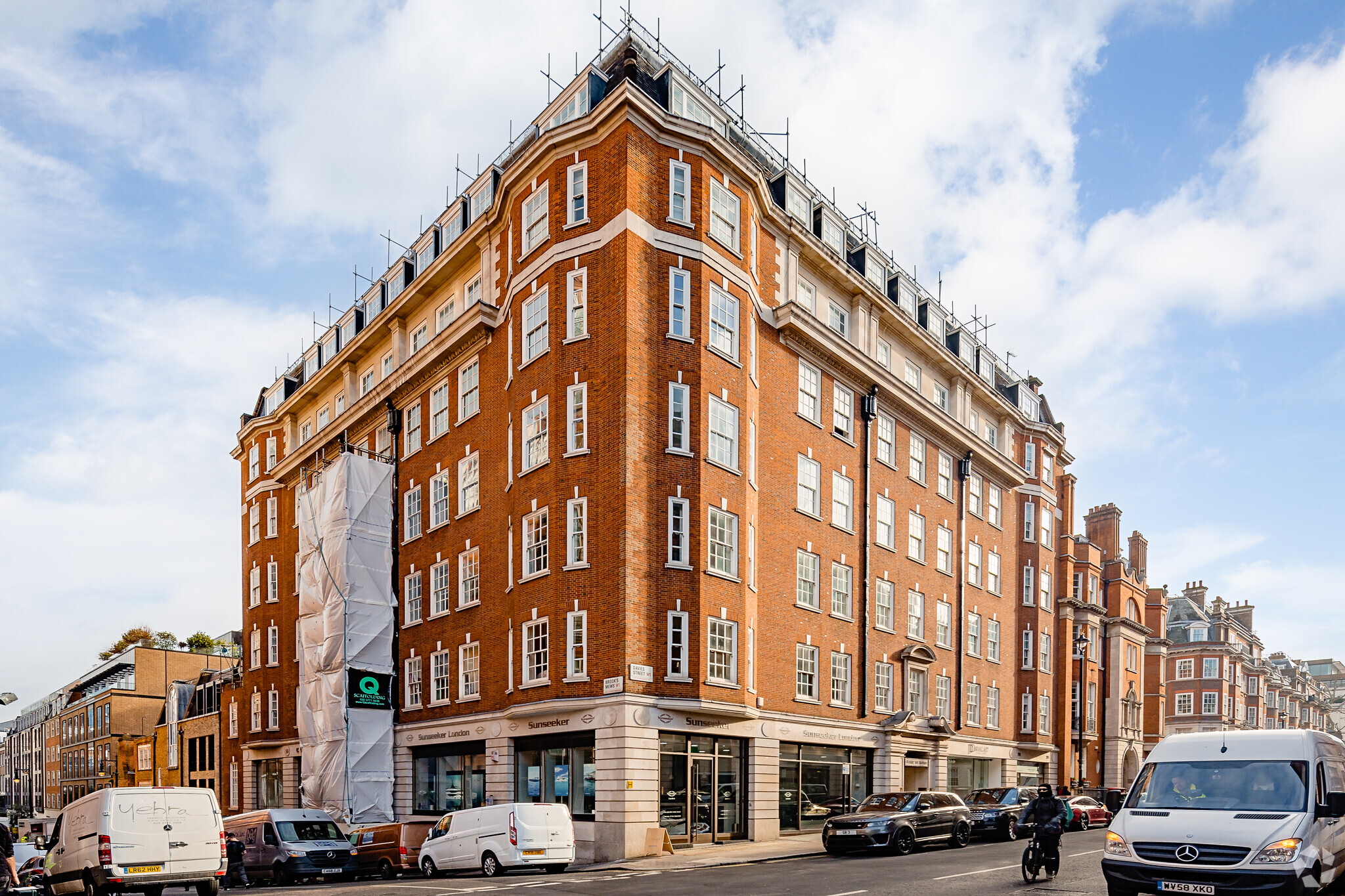 28-36 Davies St, London for lease Primary Photo- Image 1 of 6