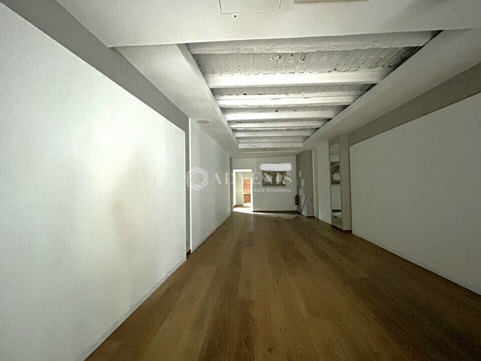 Retail in  for lease Interior Photo- Image 1 of 7