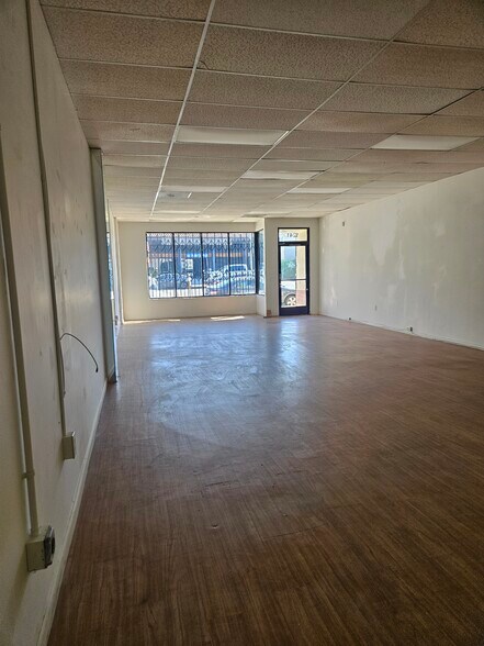 1241 S Fairfax Ave, Los Angeles, CA for lease - Building Photo - Image 2 of 18