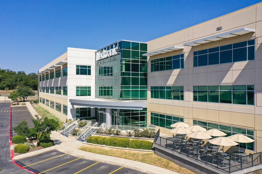 18302 Talavera Rdg, San Antonio, TX for lease - Building Photo - Image 2 of 7