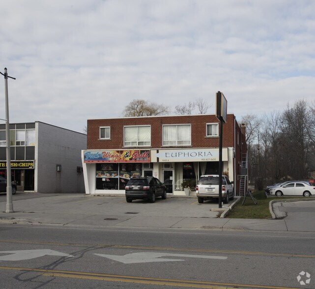 2307-2309 Lakeshore Rd W, Oakville, ON for sale - Building Photo - Image 2 of 2