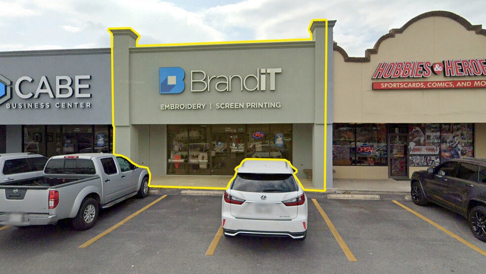 4901-5115 N 10th St, McAllen, TX for lease - Building Photo - Image 1 of 4