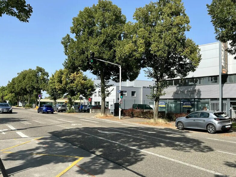 4 Rue Jean Monnet, Eckbolsheim for sale - Building Photo - Image 1 of 12