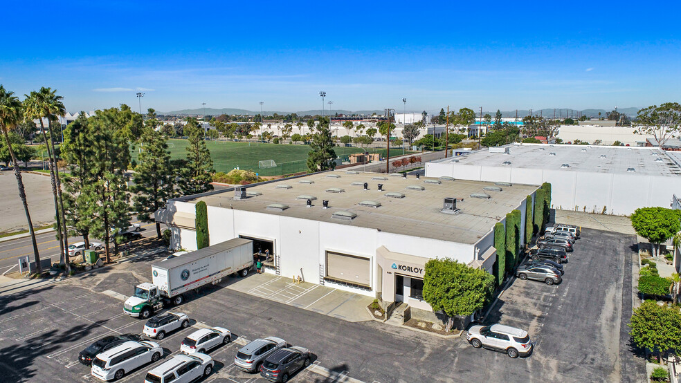 630-660 Maple Ave, Torrance, CA for lease - Building Photo - Image 3 of 8