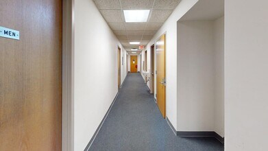805-815 E Rand Rd, Arlington Heights, IL for lease Building Photo- Image 2 of 3