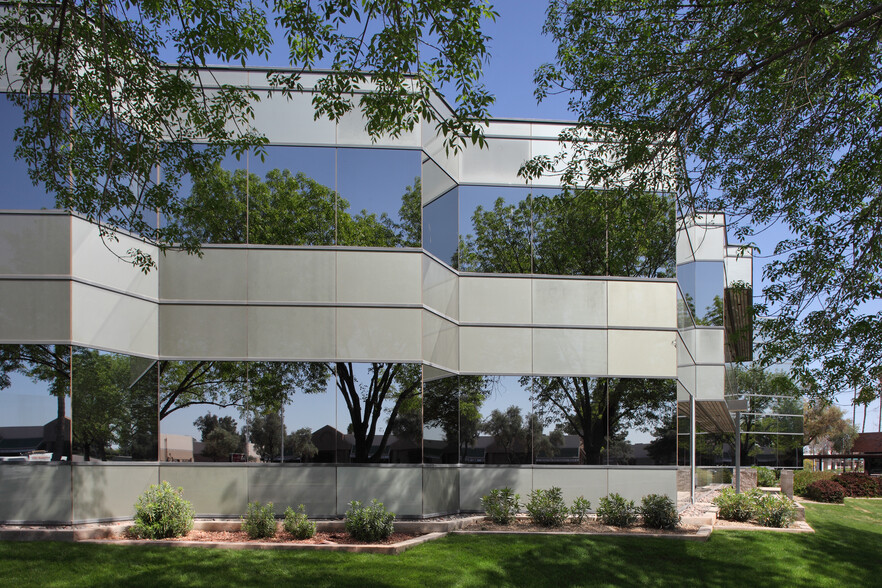 1900 W University Dr, Tempe, AZ for lease - Building Photo - Image 1 of 6