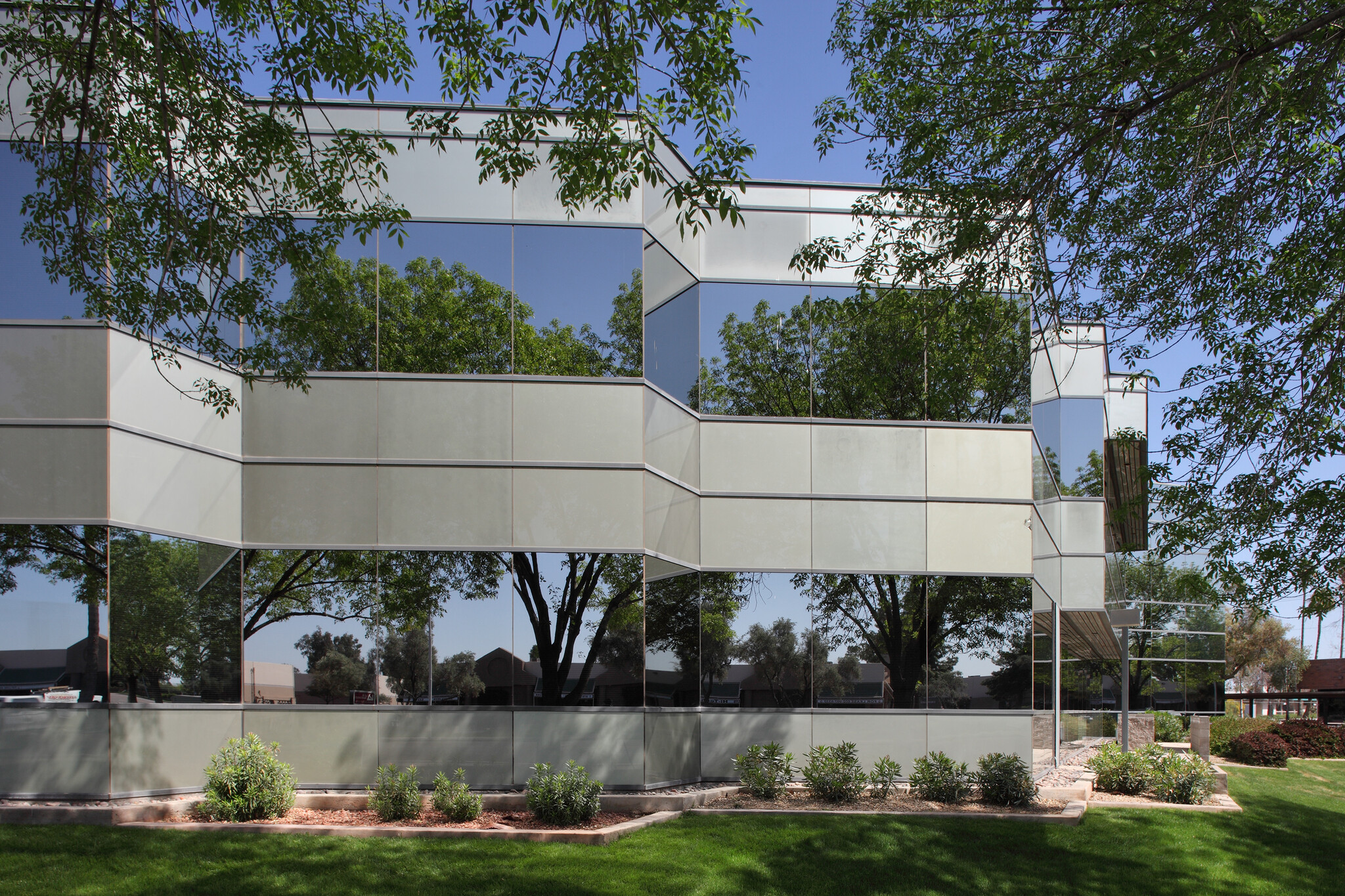 1900 W University Dr, Tempe, AZ for lease Building Photo- Image 1 of 7