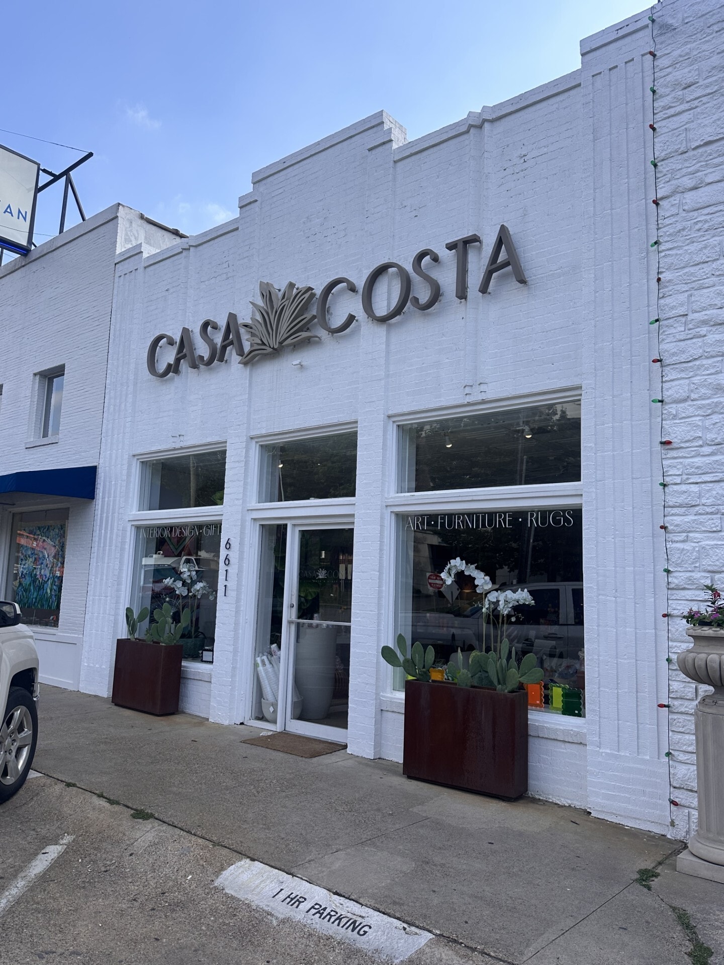 6611 Hillcrest Ave, Dallas, TX for lease Building Photo- Image 1 of 4