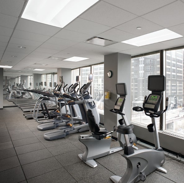 150 N Wacker Dr, Chicago, IL for lease - Interior Photo - Image 2 of 25