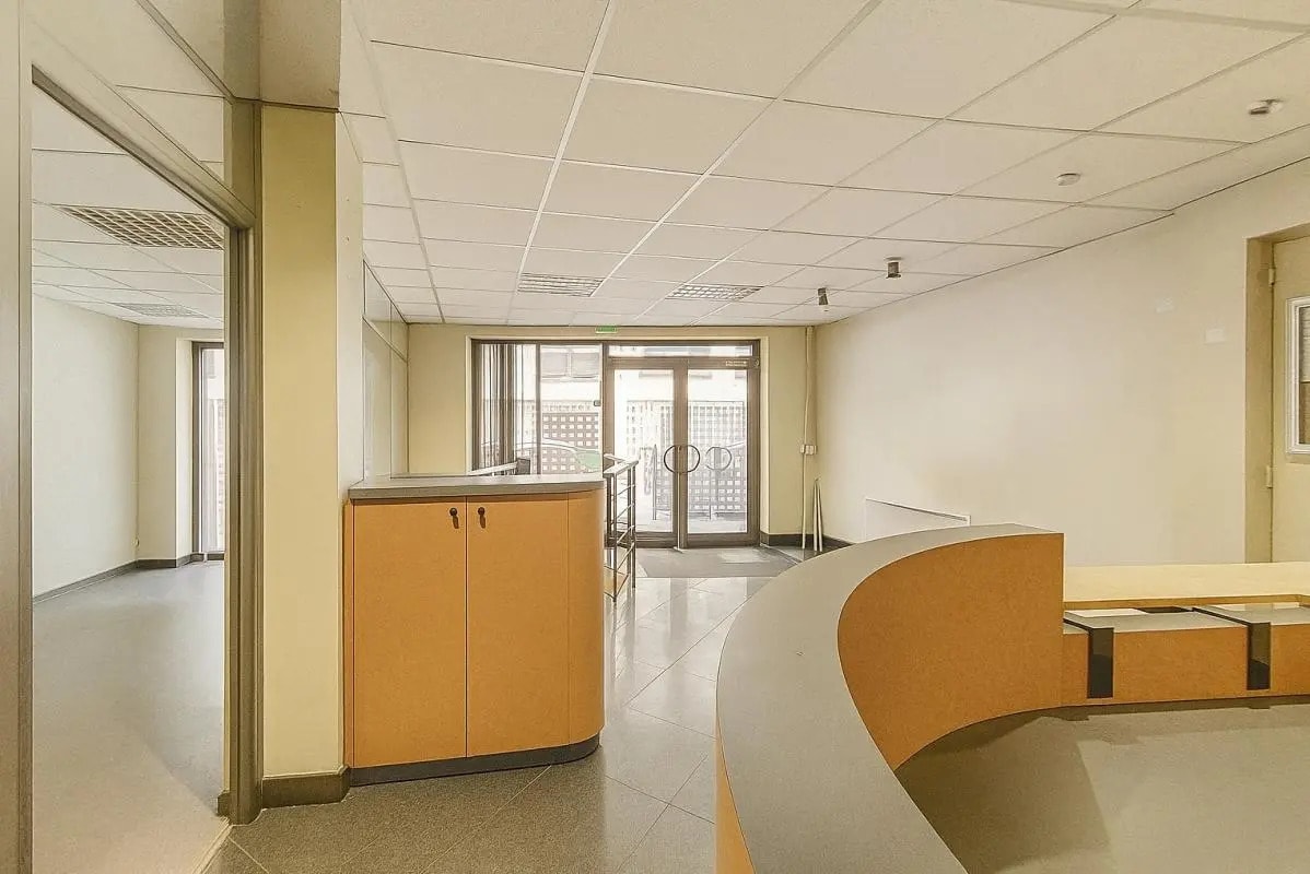 Office in Paris for sale Interior Photo- Image 1 of 9
