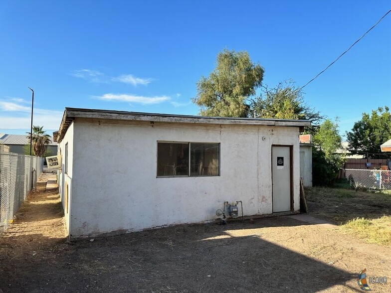 254 Main St, Westmorland, CA for sale - Building Photo - Image 2 of 15