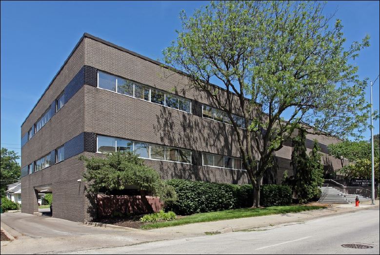 4420 Madison Ave, Kansas City, MO for lease - Building Photo - Image 3 of 5