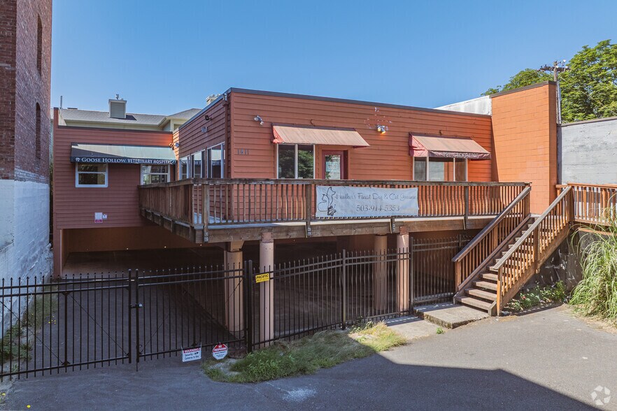 1411 SW 14th Ave, Portland, OR for lease - Primary Photo - Image 1 of 20
