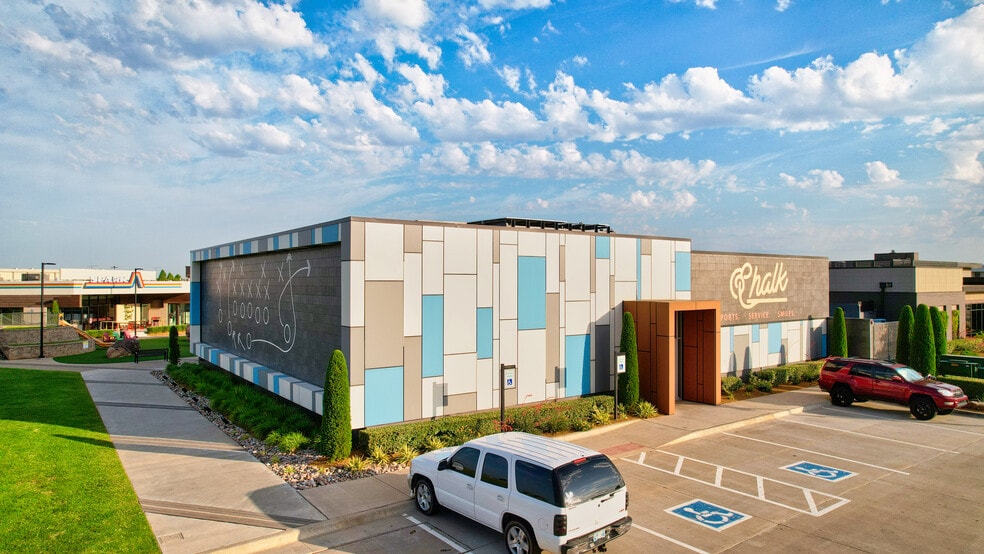 1324 W Memorial Rd, Oklahoma City, OK for lease - Building Photo - Image 3 of 7
