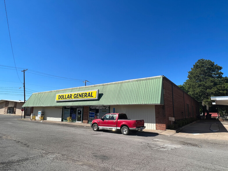 201 Clayton Ave, Poteau, OK for sale - Primary Photo - Image 1 of 1