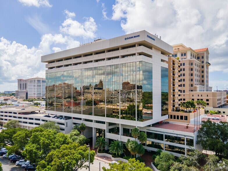 2655 Le Jeune Rd, Coral Gables, FL for lease - Primary Photo - Image 1 of 20