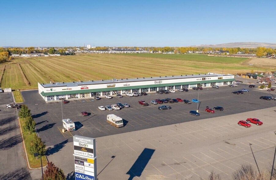 939 S 25th E, Ammon, ID for sale - Building Photo - Image 1 of 1