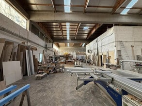 Flex in Chassieu for lease Interior Photo- Image 2 of 6