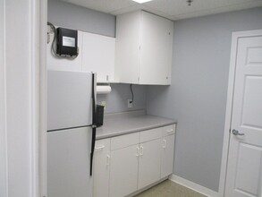 245 Russell St, Hadley, MA for lease Interior Photo- Image 1 of 5