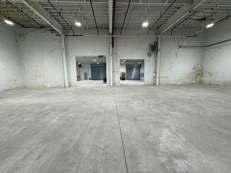 81 Dale Ave, Paterson, NJ for lease - Building Photo - Image 2 of 4