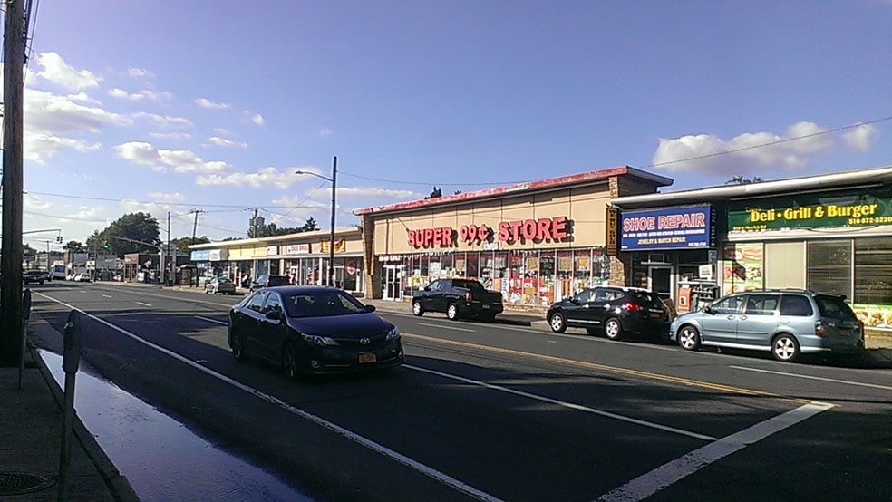519-543 W Merrick Rd, Valley Stream, NY for sale - Primary Photo - Image 1 of 1