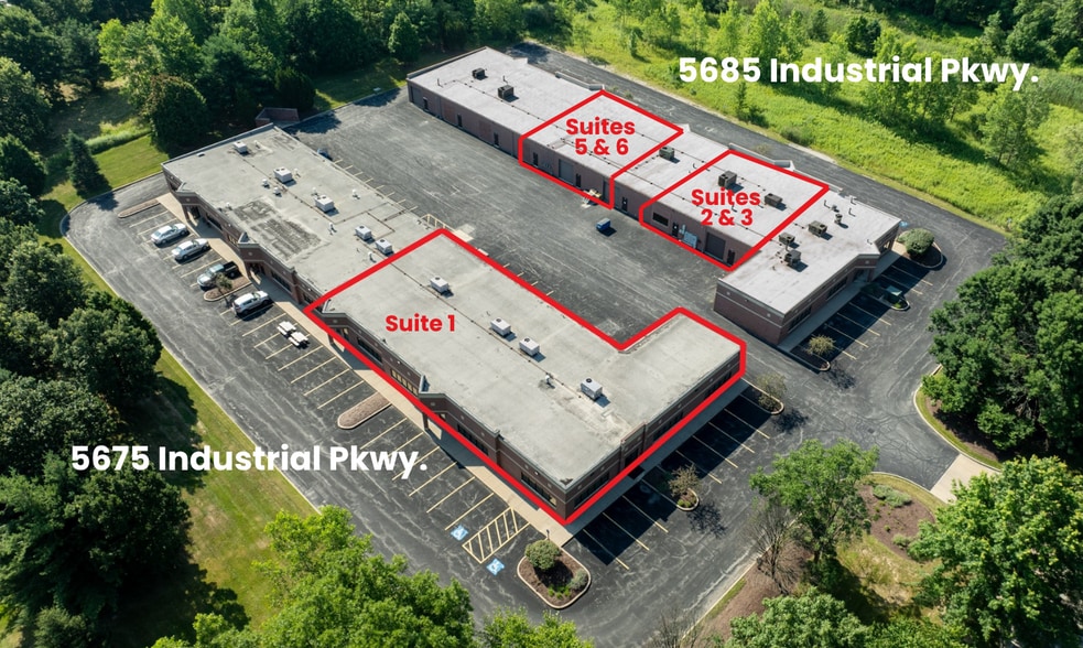 5685 Hudson Industrial Pky, Hudson, OH for lease - Building Photo - Image 1 of 3