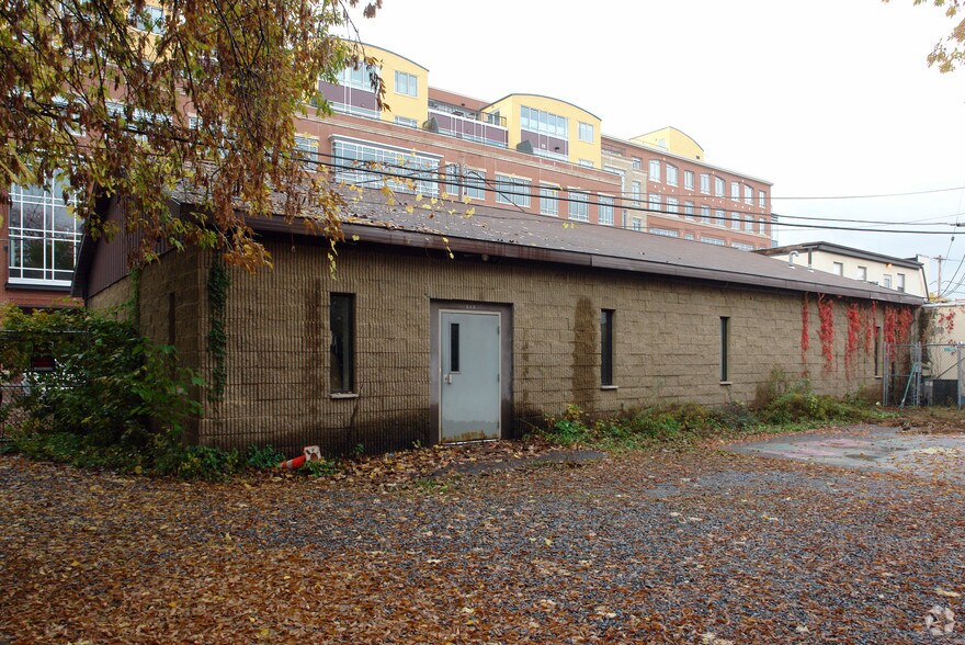 385 Broadway Saratoga Springs Ny 12866 Property Record Loopnet Com