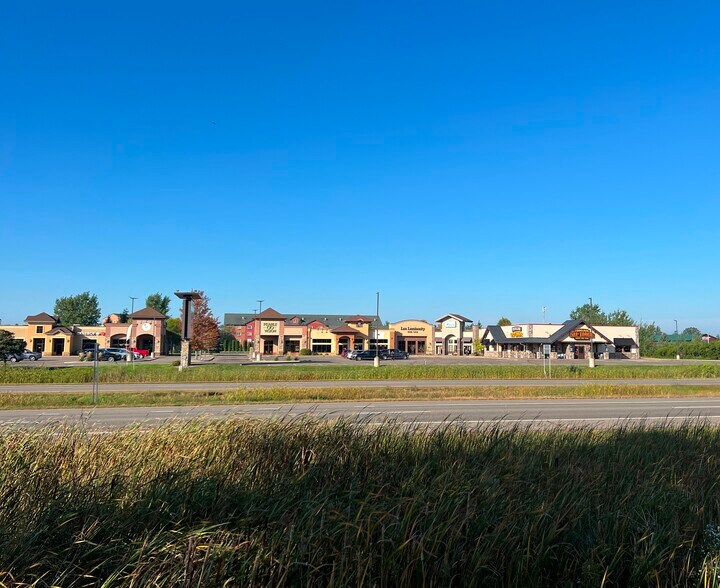 15670 Edgewood Dr, Baxter, MN for sale - Building Photo - Image 3 of 6