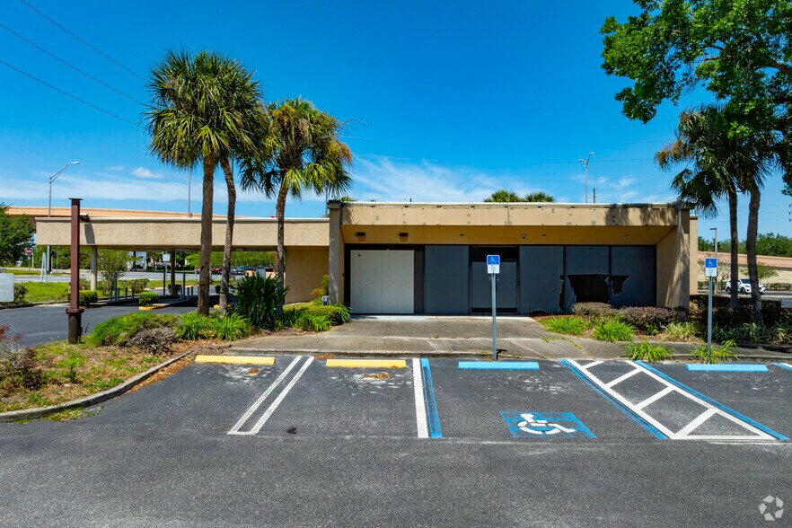 1001 Red Bug Lake Rd, Casselberry, FL for sale - Building Photo - Image 2 of 17