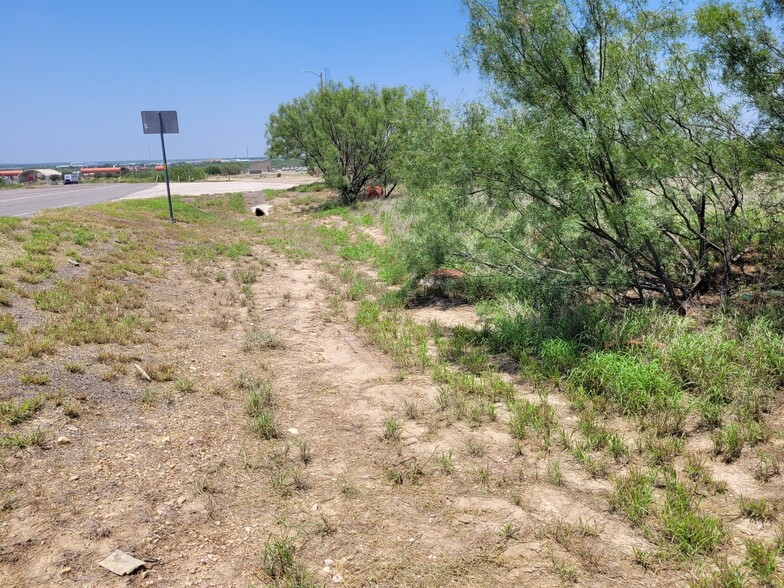 1000 HWY 255 hwy, Laredo, TX for sale - Building Photo - Image 3 of 26