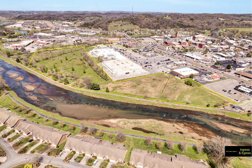 Forks of the River Parkway, Sevierville, TN for sale - Primary Photo - Image 1 of 8