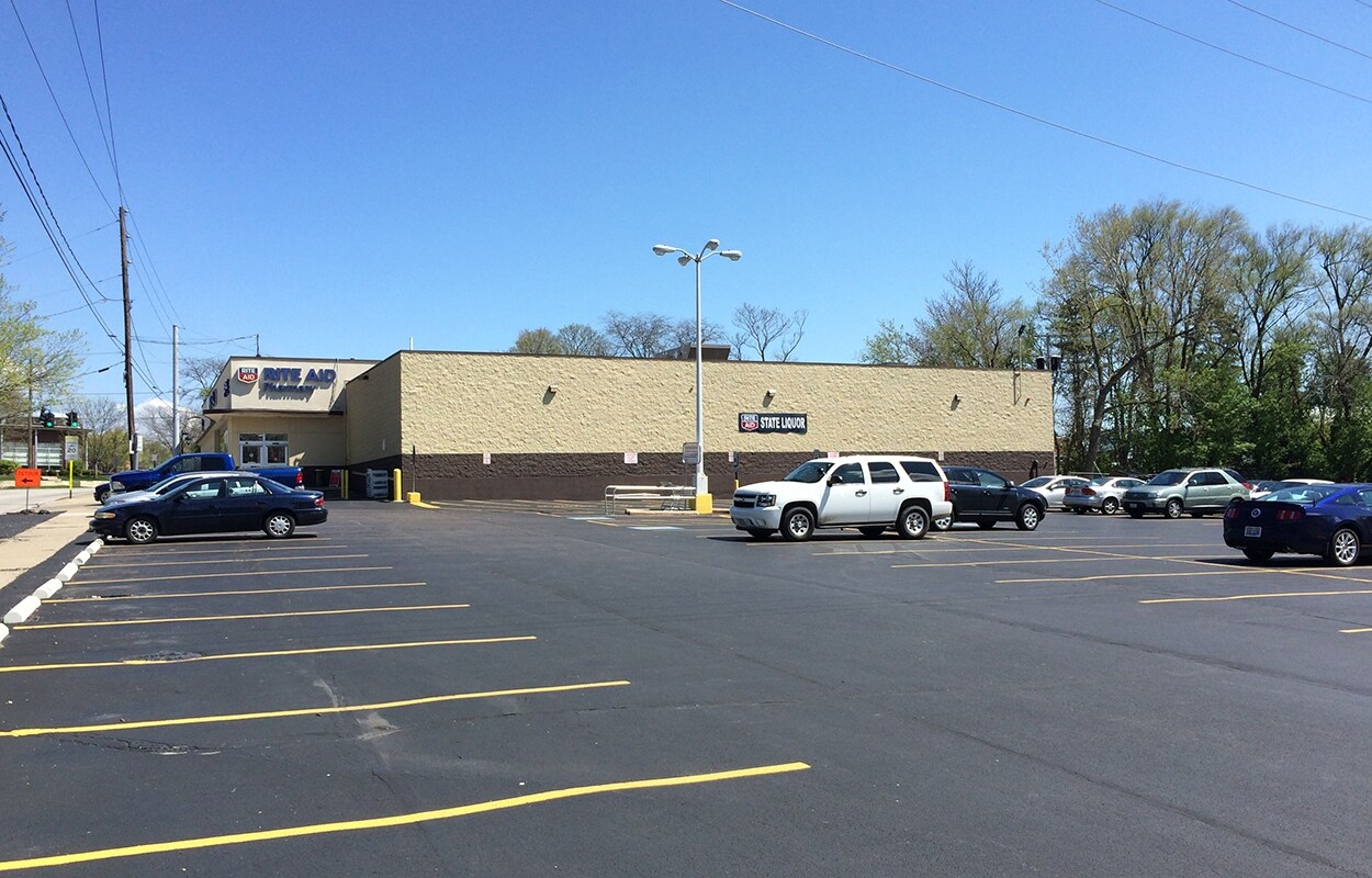 801 Dixie Hwy, Rossford, OH 43460 Retail for Lease