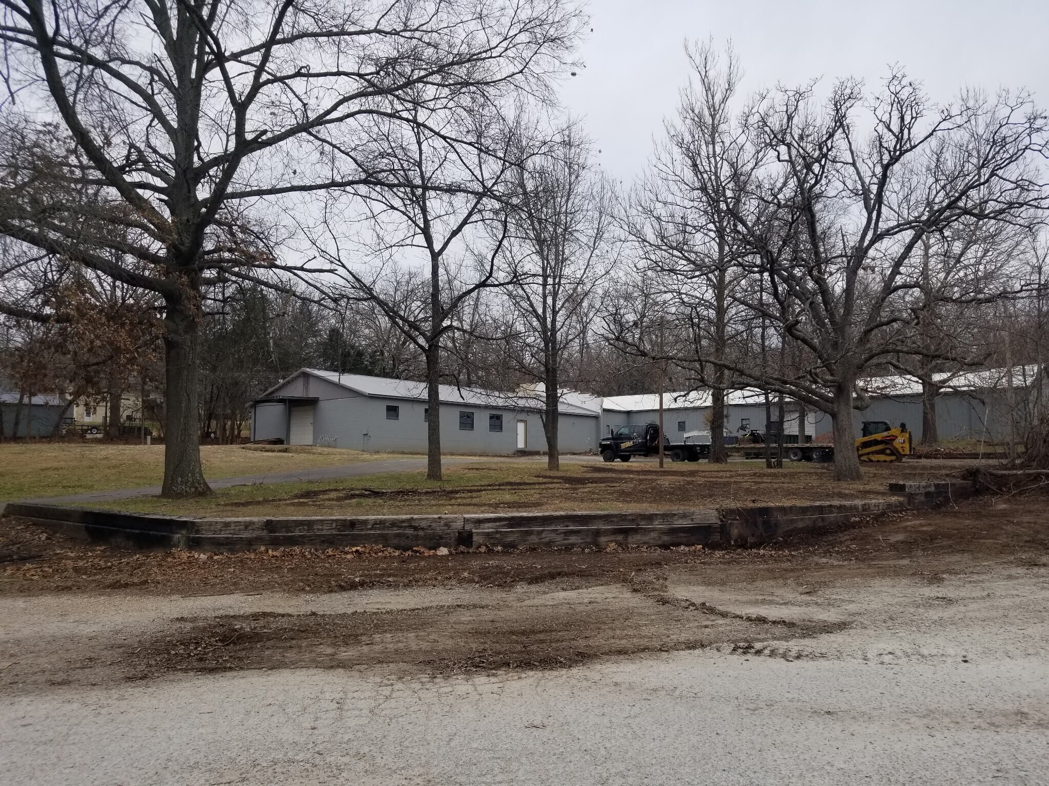 990 Red Bud Dr, Warsaw, MO for sale Building Photo- Image 1 of 14