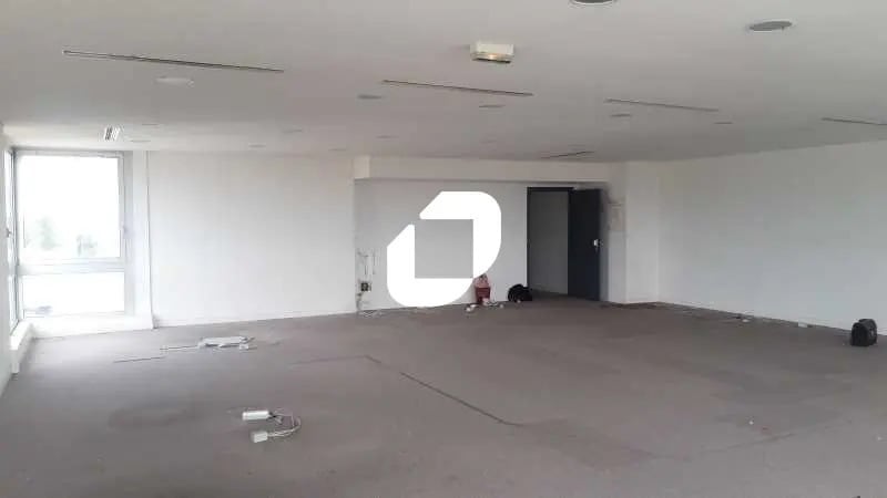 Office in Garges-lès-Gonesse for lease - Interior Photo - Image 3 of 38