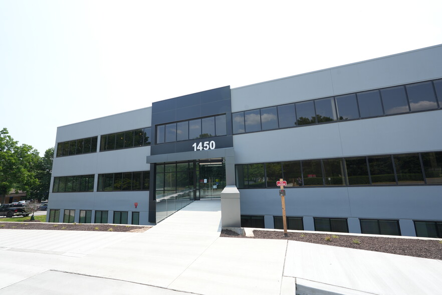 1450 Research Blvd, Rockville, MD for lease - Building Photo - Image 1 of 15