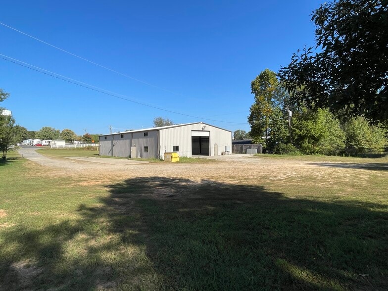 813 Joe Black Rd, Williamston, SC for lease - Building Photo - Image 3 of 25