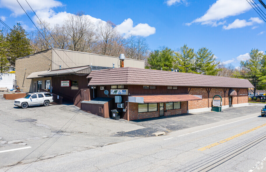 628-634 Migeon Ave, Torrington, CT for sale - Building Photo - Image 1 of 1