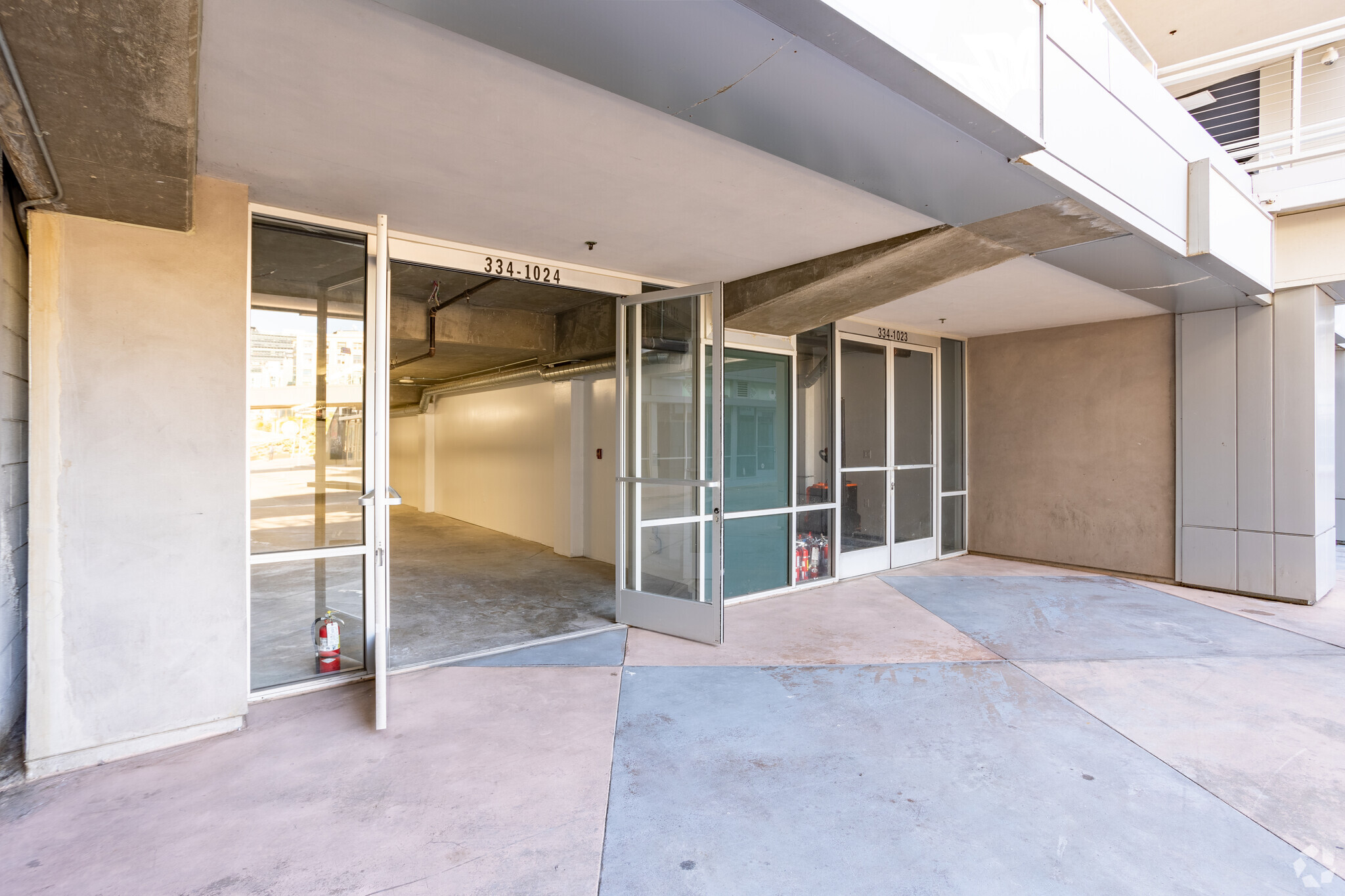 334 S Main St, Los Angeles, CA for lease Building Photo- Image 1 of 2