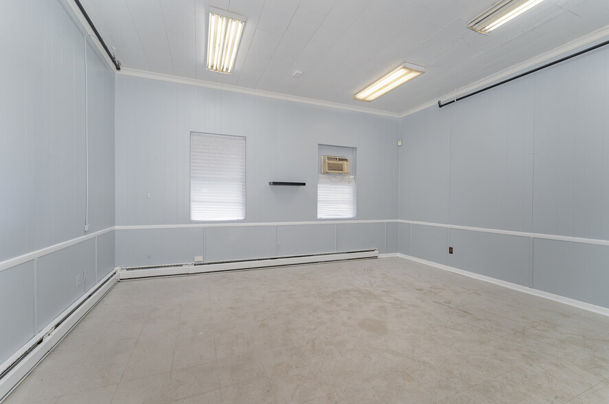 314 Mandustry St, High Point, NC for lease - Interior Photo - Image 3 of 9